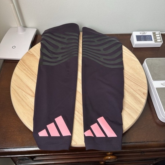 Adidas 2024 Pro Elite Team Rheon Running Arm Sleeves Mens Size Large IN2207 NEW - Picture 1 of 5